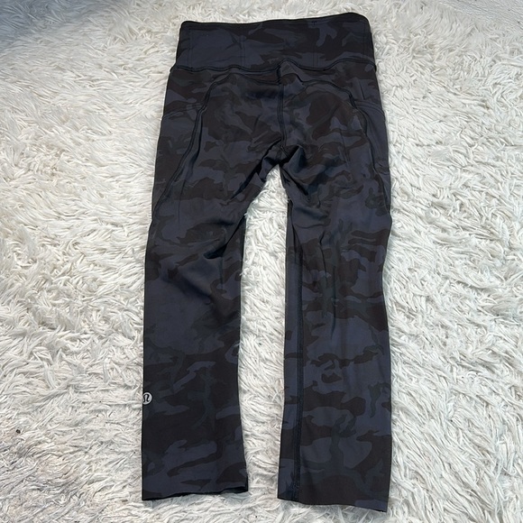 Lululemon Fast and Free Crop II 19" *Non-Reflective Incognito Camo Multi Grey - Picture 4 of 6